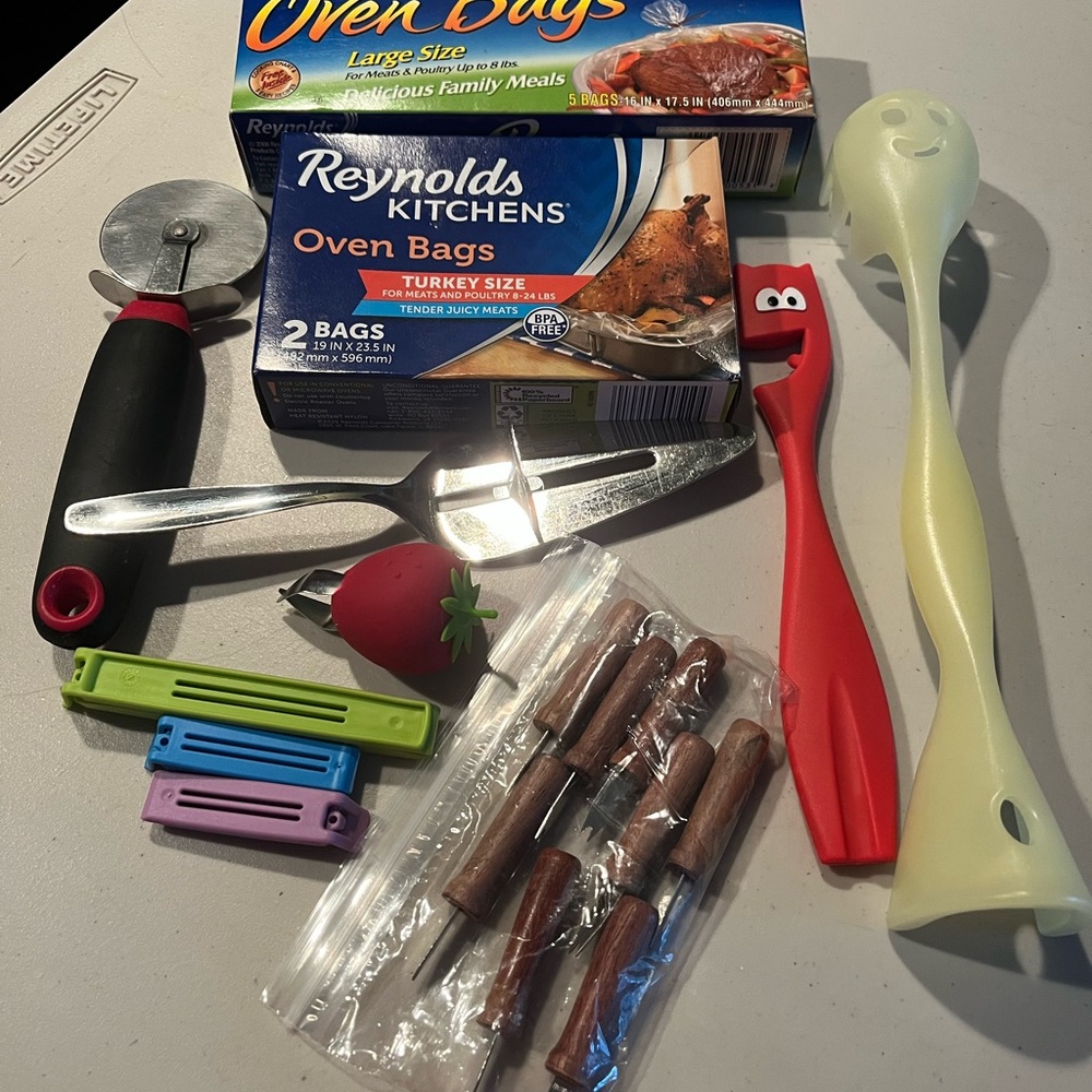 Kitchen Utensil and Accessory Set. Some vintage items